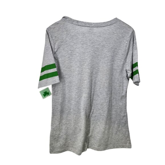 NEW St. Patricks Day Juniors Shamrock Graphic T-Shirt XL/XG (15-17) Cotton Blend - Picture 2 of 6